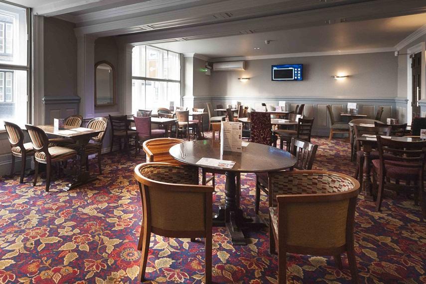 The Royal Hop Pole Wetherspoon Tewkesbury Exterior foto